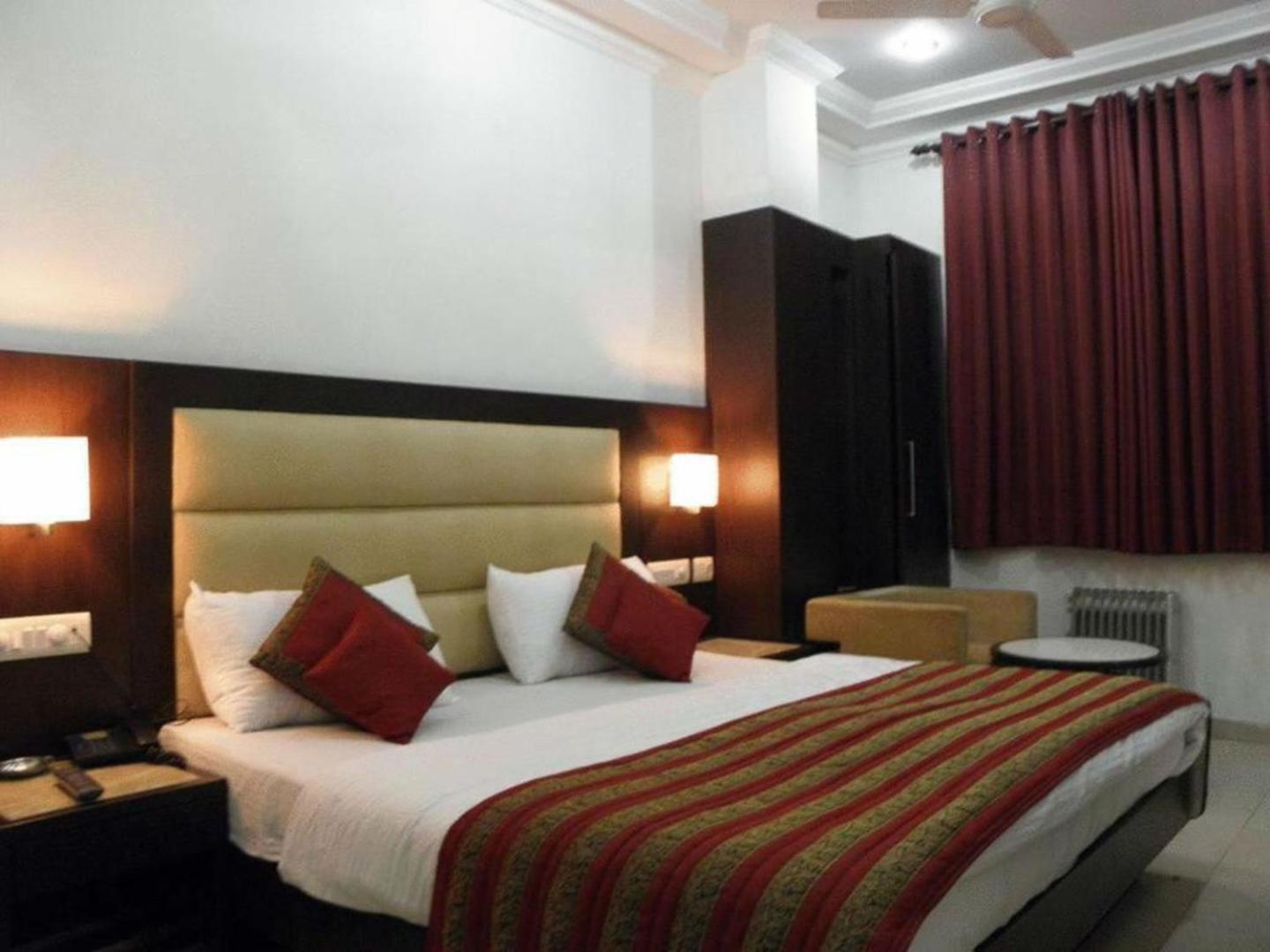 Hotel Chanchal Continental - 02 Mins From New Delhi Railway Station Exterior photo