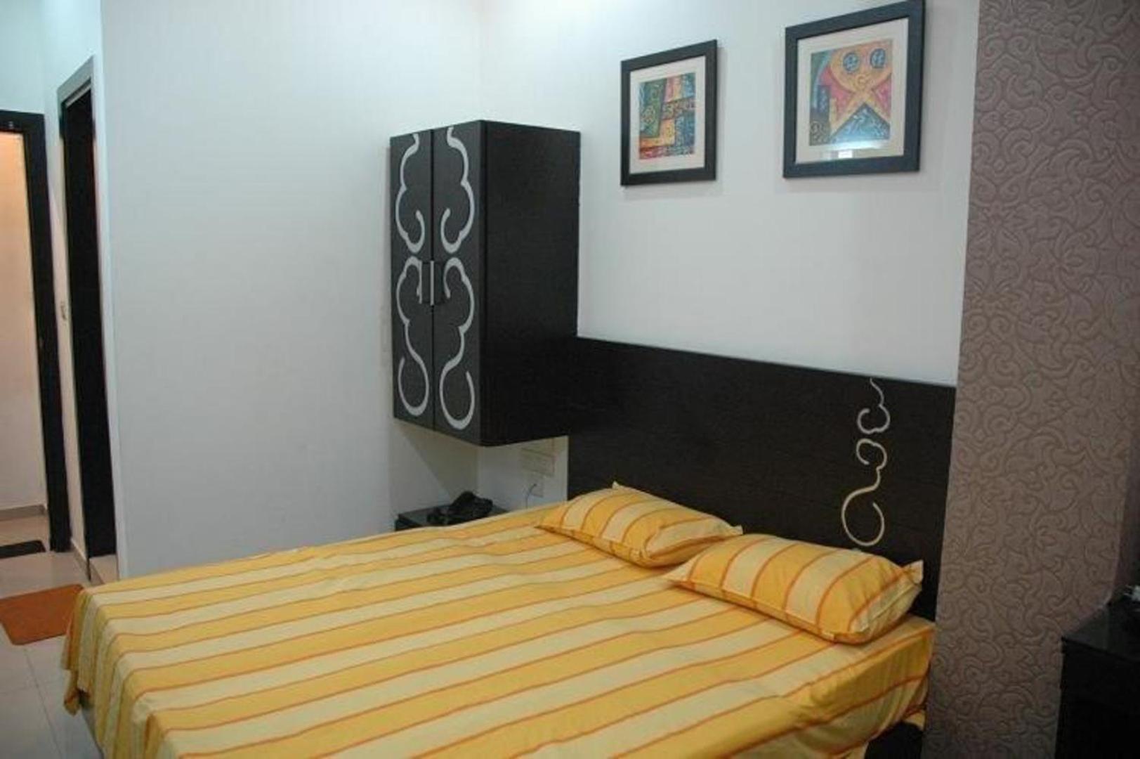 Hotel Chanchal Continental - 02 Mins From New Delhi Railway Station Exterior photo