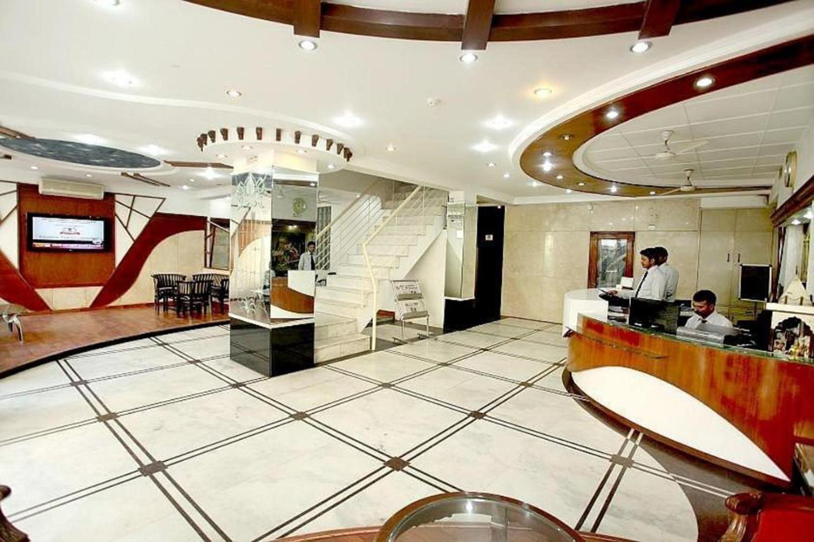 Hotel Chanchal Continental - 02 Mins From New Delhi Railway Station Interior photo