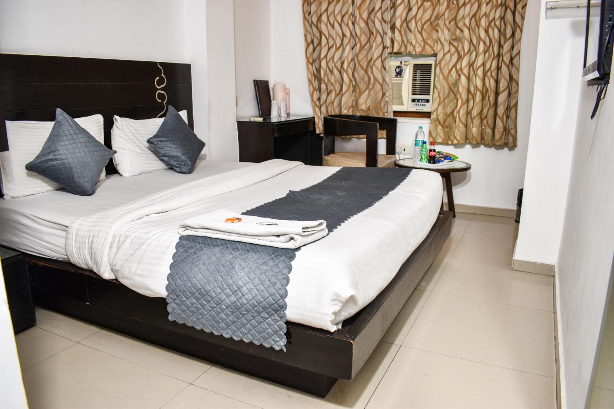 Hotel Chanchal Continental - 02 Mins From New Delhi Railway Station Exterior photo