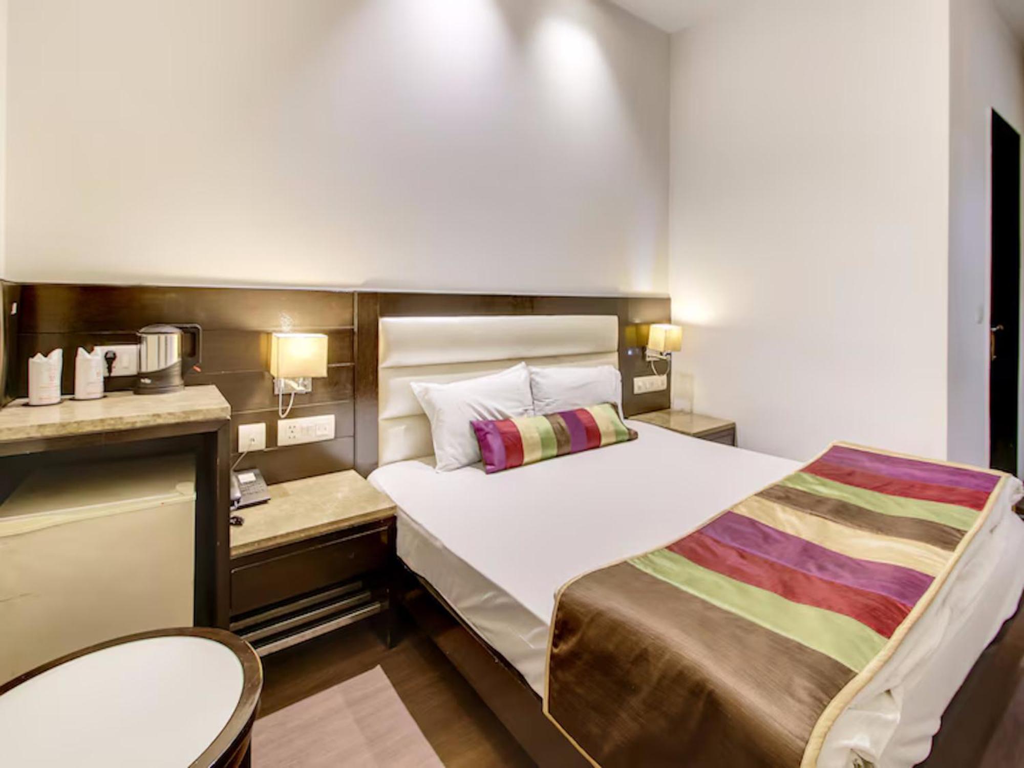 Hotel Chanchal Continental - 02 Mins From New Delhi Railway Station Exterior photo